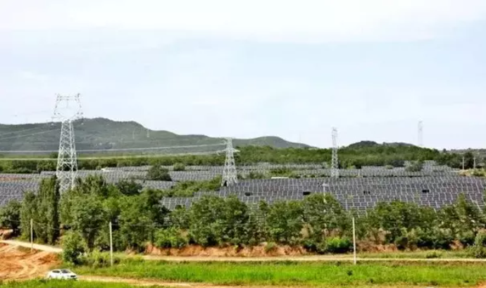 中國十三省最大光伏電站在這里！欽州康熙嶺的光伏電站能排上號了嗎？