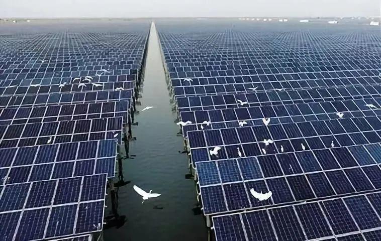 中國十三省最大光伏電站在這里！欽州康熙嶺的光伏電站能排上號了嗎？