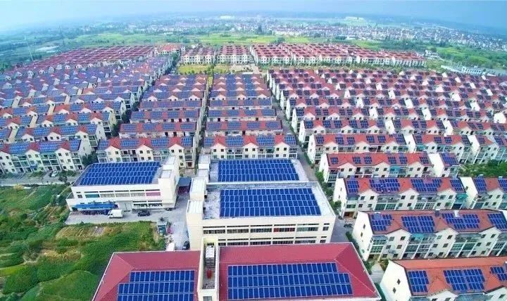 光伏發(fā)電“租房頂、免費(fèi)裝”新套路，警惕陰陽合同，天上不會掉餡餅！